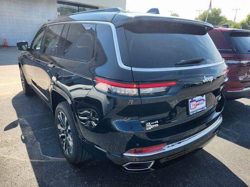 Diamond Black 2025 Jeep Grand Cherokee L Overland
