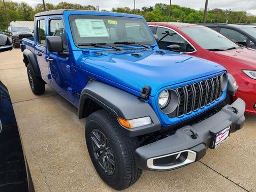 Hydro Blue Pearlcoat 2026 Jeep Gladiator Sport
