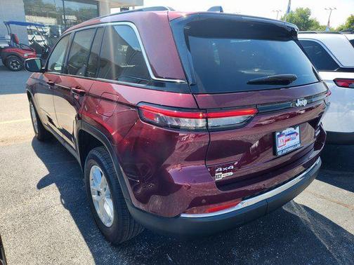 2025 Jeep Grand Cherokee Laredo