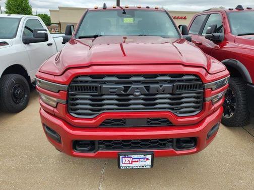 Molten Red Pearlcoat 2026 RAM 2500 Big Horn