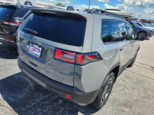 Sting Gray Clearcoat 2026 Jeep Cherokee LAREDO/LIMITED