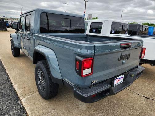 Anvil Clearcoat 2026 Jeep Gladiator Sport