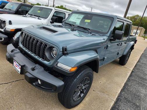 Anvil Clearcoat 2026 Jeep Gladiator Sport