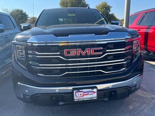 Onyx Black 2026 GMC Sierra 1500 SLT