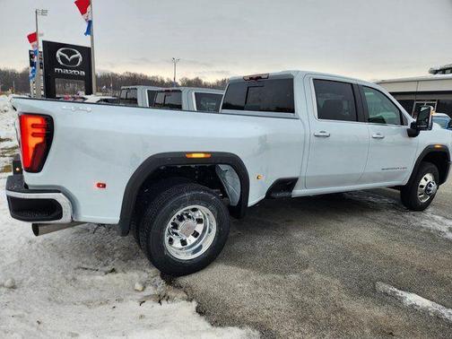 2026 GMC Sierra 3500 SLT