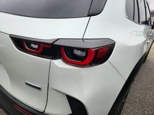 2026 Mazda CX-50 Premium Plus