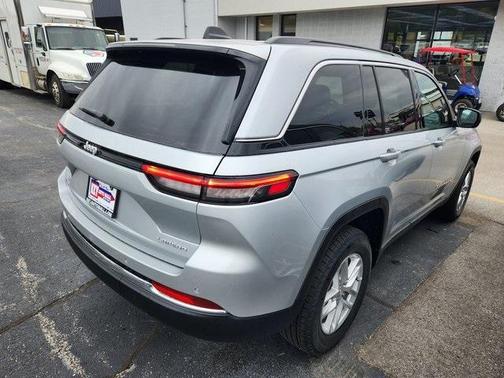 2025 Jeep Grand Cherokee Laredo X