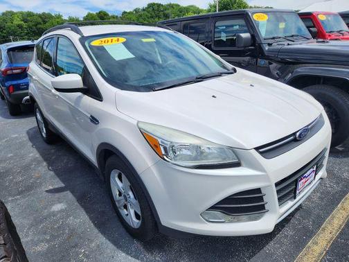 White Platinum 2014 Ford Escape SE