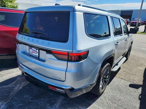 2024 Jeep Wagoneer Series II