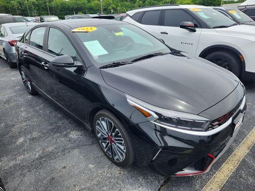 Aurora Black Pearl 2023 Kia Forte GT