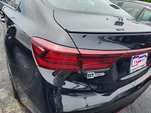 Aurora Black Pearl 2023 Kia Forte GT