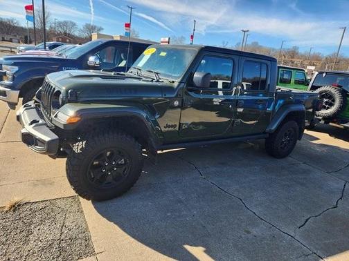 2021 Jeep Gladiator Sport