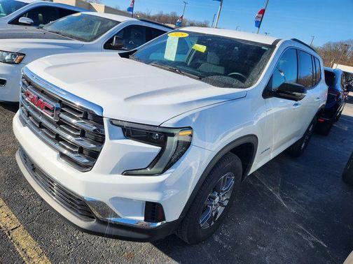 2025 GMC Acadia Elevation