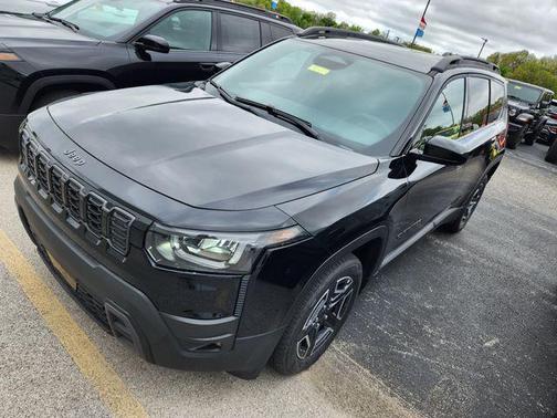 Diamond Black 2026 Jeep Cherokee LAREDO/LIMITED