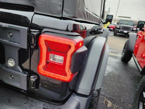 2025 Jeep Wrangler Rubicon