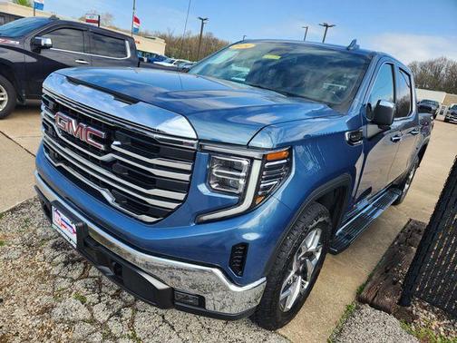 Metallic 2024 GMC Sierra 1500 SLT
