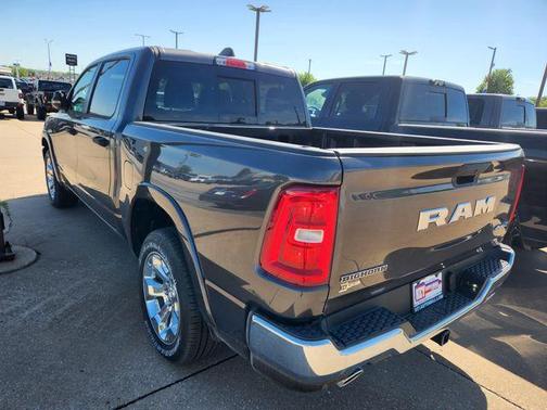 Granite Crystal Clearcoat Metallic 2026 RAM 1500 Big Horn/Lone Star