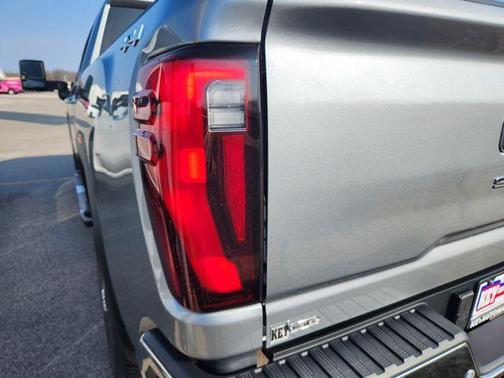 2026 GMC Sierra 3500 SLT