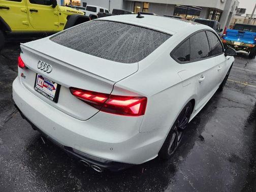 Ibis White 2022 Audi S5 3.0T Prestige
