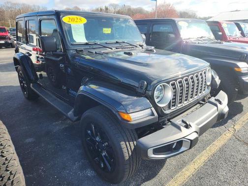 Black Clearcoat 2025 Jeep Wrangler 4xe Sahara