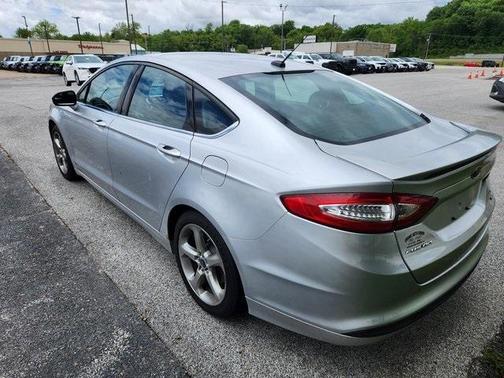 2013 Ford Fusion SE