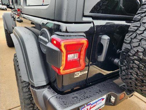 Black Clearcoat 2025 Jeep Wrangler Rubicon