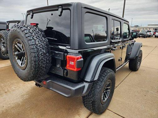 Black Clearcoat 2025 Jeep Wrangler Rubicon