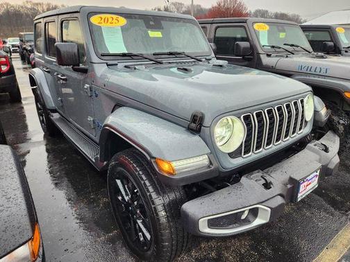 2025 Jeep Wrangler 4xe Sahara