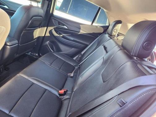 2022 Buick Encore GX Essence