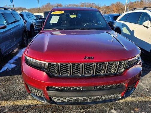 2023 Jeep Grand Cherokee L Laredo