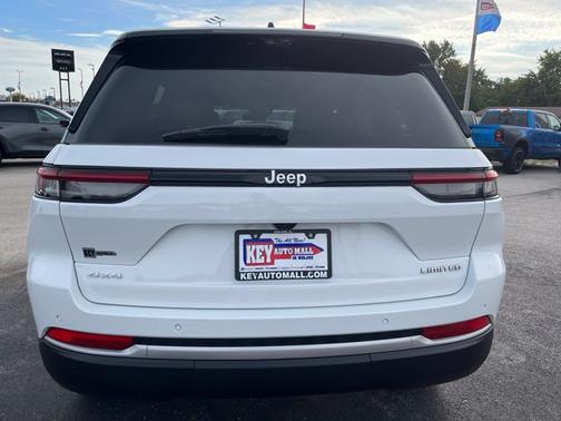 Bright White Clearcoat 2027 Jeep Grand Cherokee Limited 4x2