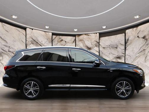 2018 INFINITI QX60 Base