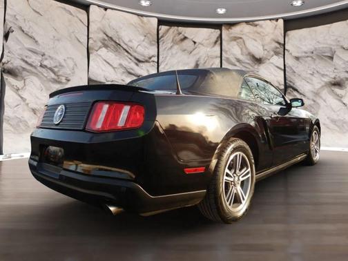 2012 Ford Mustang V6 Premium