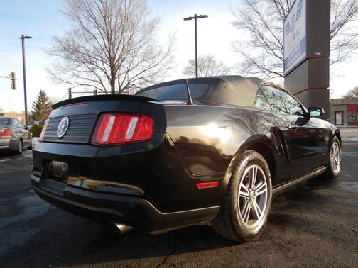 2012 Ford Mustang V6 Premium