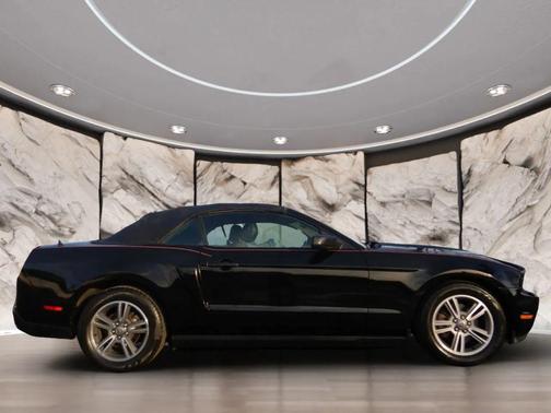 2012 Ford Mustang V6 Premium