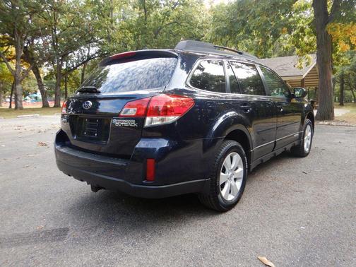 2012 Subaru Outback 2.5i Limited