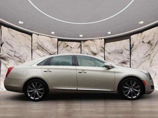 2013 Cadillac XTS Base
