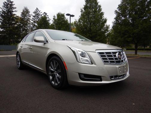 2013 Cadillac XTS Base