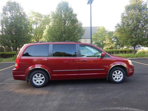 2010 Chrysler Town & Country Touring