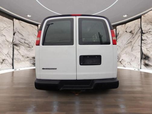 2009 Chevrolet Express 1500 Base