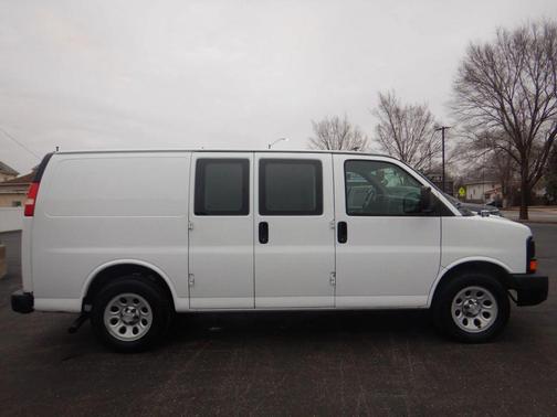2009 Chevrolet Express 1500 Base