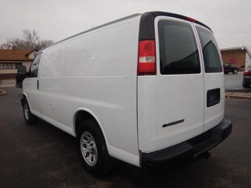 2009 Chevrolet Express 1500 Base