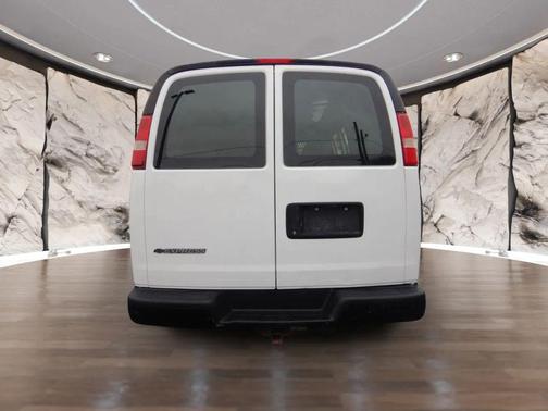 2009 Chevrolet Express 1500 Base