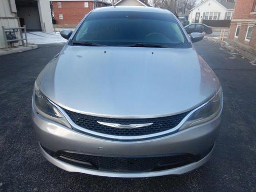 2015 Chrysler 200 LX