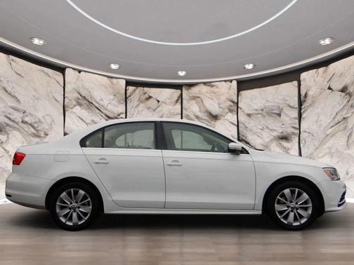 2015 Volkswagen Jetta Auto SE w/Connectivity