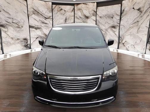 2015 Chrysler Town & Country S