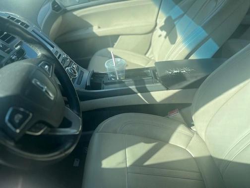 2017 Lincoln MKZ Premiere