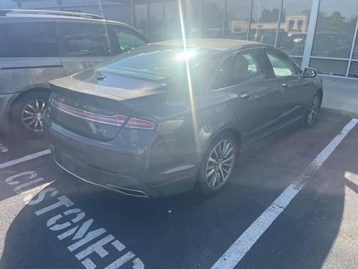 2017 Lincoln MKZ Premiere