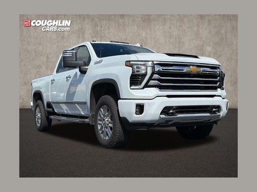 Polar White 2026 Chevrolet Silverado 2500 High Country
