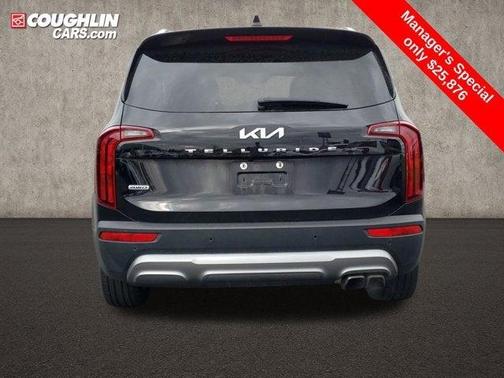 Black 2022 Kia Telluride S